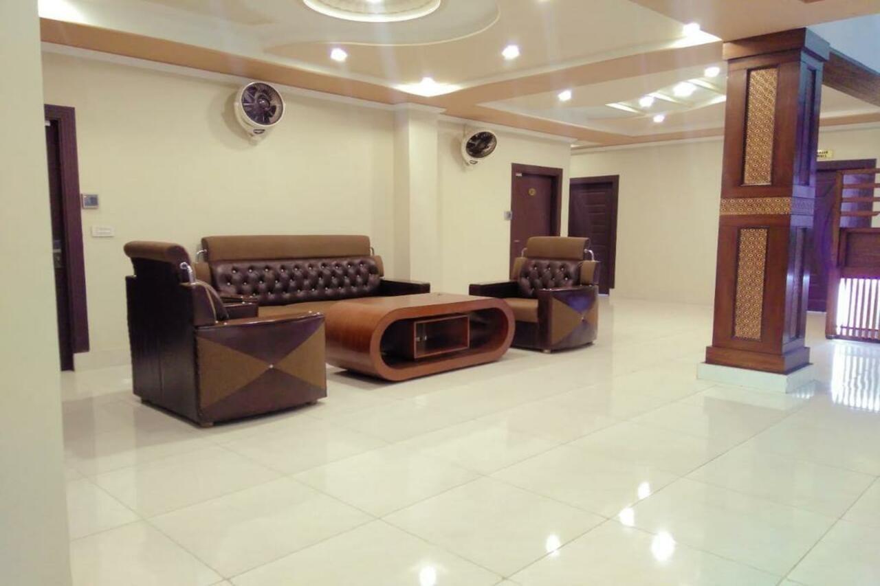 Hotel Crown Inn Multan Eksteriør billede