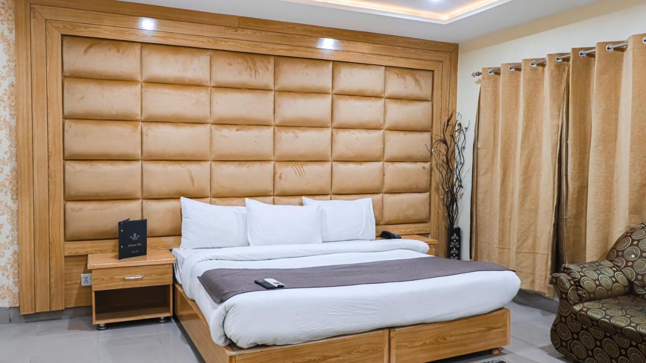 Hotel Crown Inn Multan Eksteriør billede