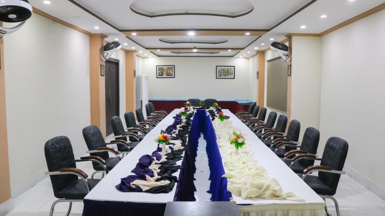 Hotel Crown Inn Multan Eksteriør billede