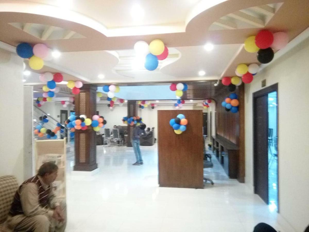 Hotel Crown Inn Multan Eksteriør billede